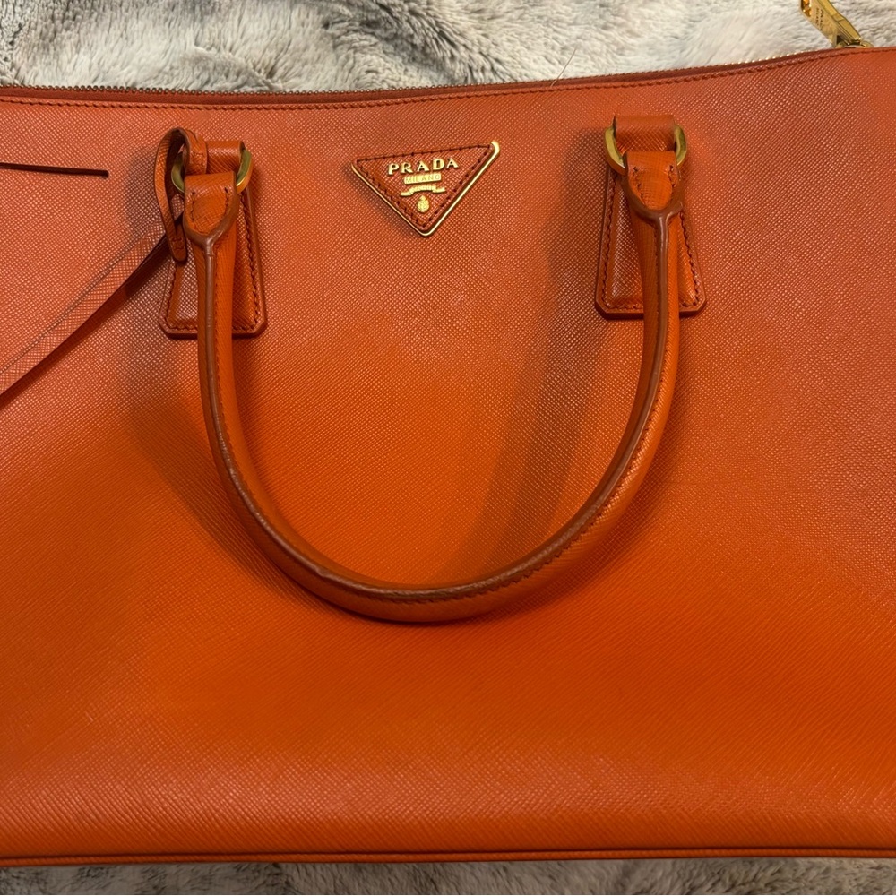 Authentic Prada BN2274 Saffiano Large Tote Papaya Orange Gold Hardware - Picture 2 of 12